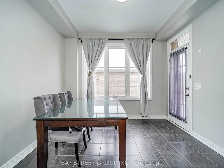 7 Gordon Landon Dr — Photo 18