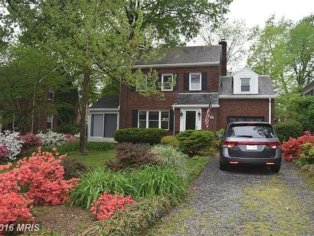 1st image of 34 N Fenwick St