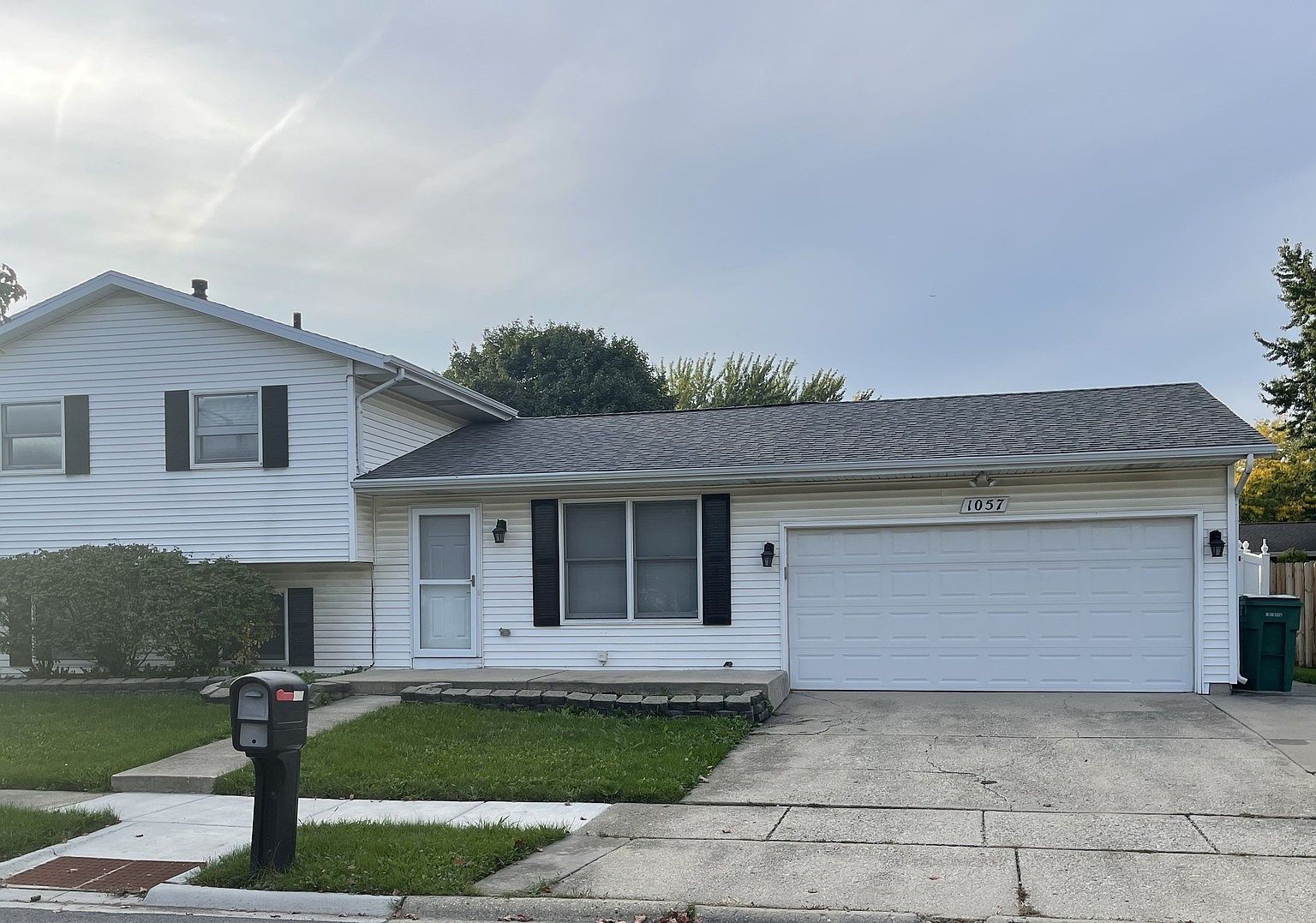 1057 Karen Dr, Joliet, IL 60431 Zillow