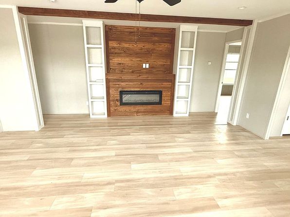 1221 Lake Halbert Rd #13, Corsicana, TX 75109