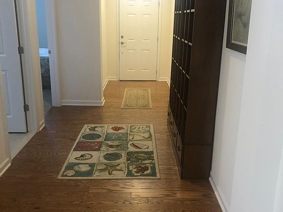 3rd image of 7110 Holly Berry Ln