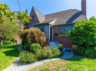 2916 28th Ave W, Seattle, WA 98199