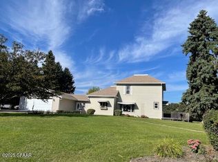 600 3rd St S, Edinburg, ND 58227