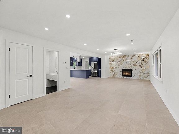 5th image of 6223 Townsend Dr