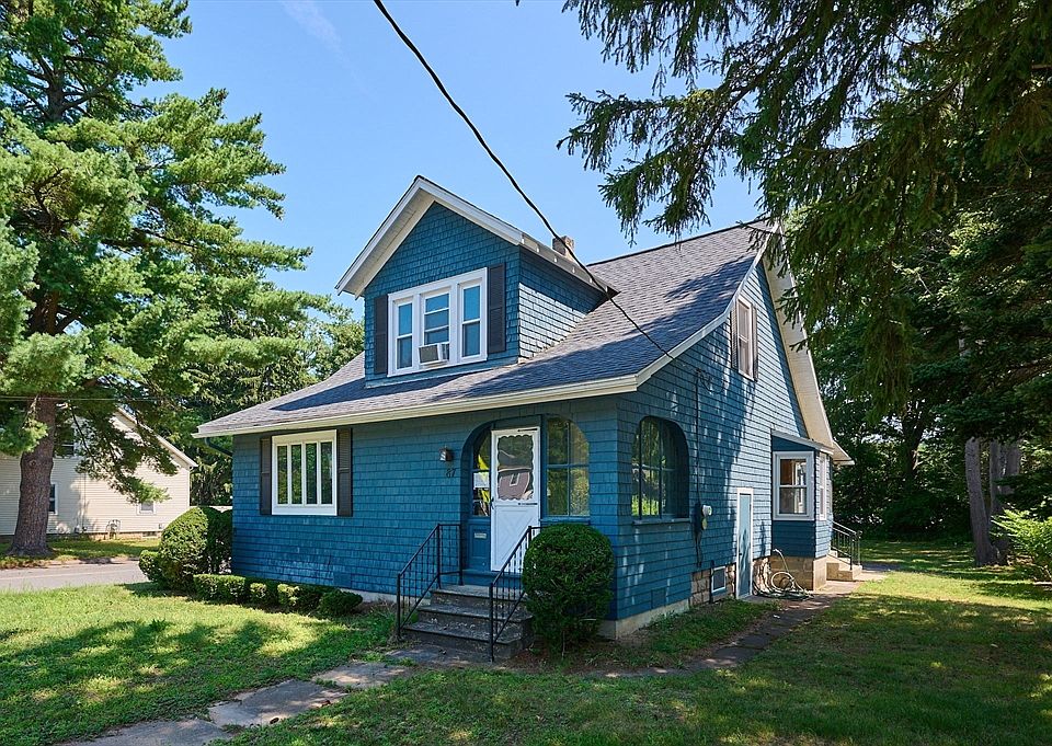 1st image of 87 Holyoke St