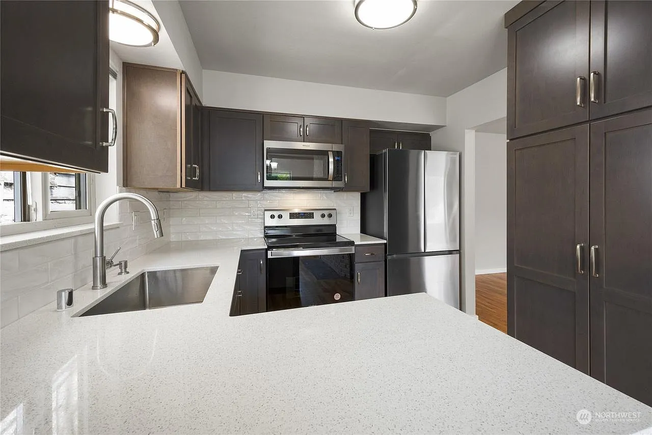6324 Latona Ave NE — Photo 1