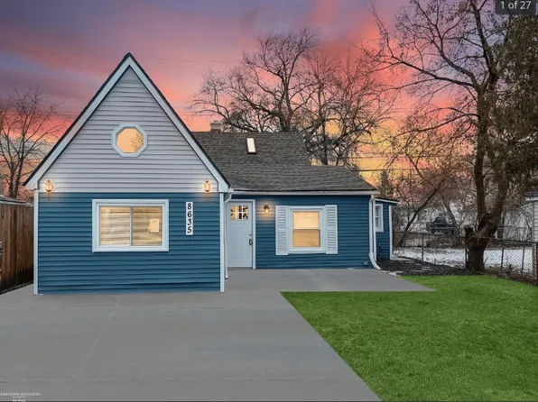 8635 Continental Ave, Warren, MI 48089