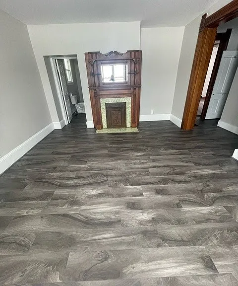 1006B Gaston Ave — Photo 8