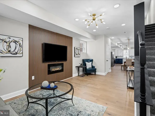 712 E 41st St, Baltimore, MD 21218