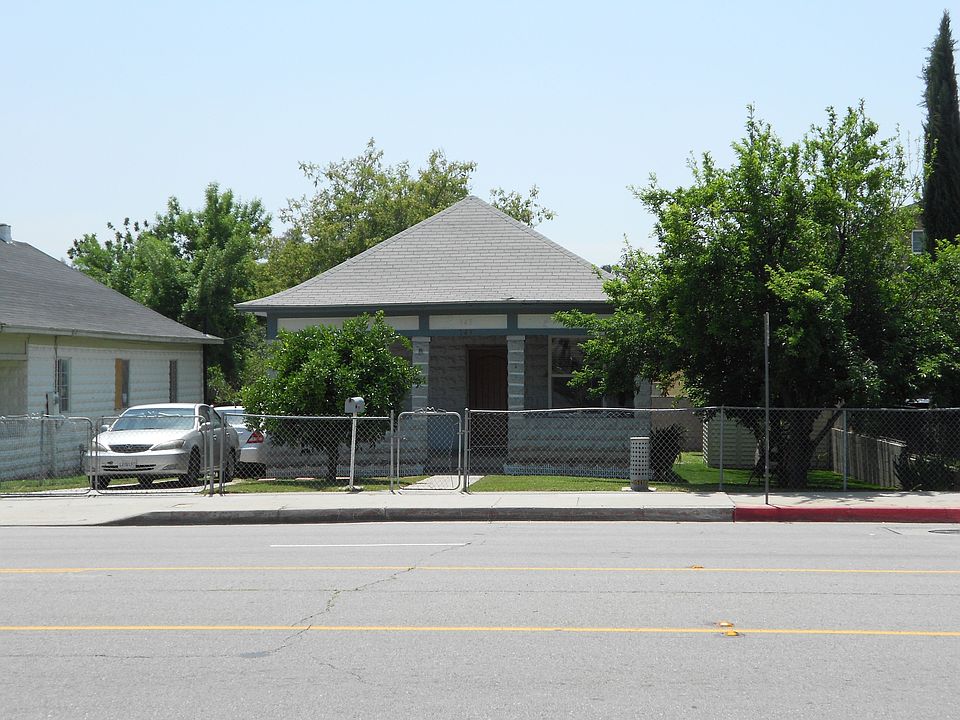2nd image of 143 E 5th St