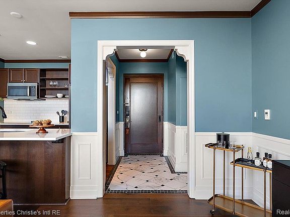 5th image of 1 Park Ave APT 1415