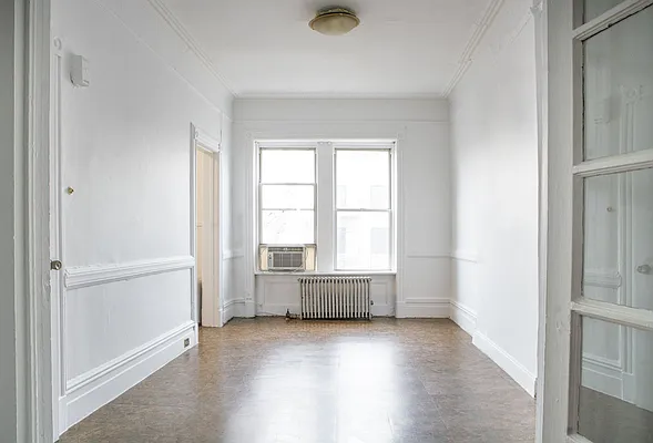 Rented by Compass | media 24