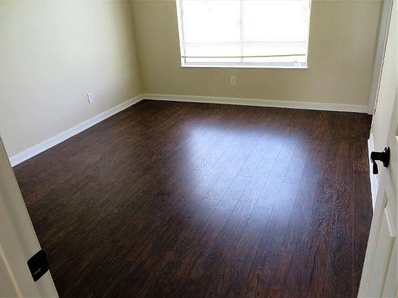 5th image of 1843 SE Wexford Ct