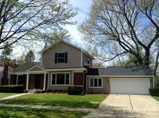 2622 Bembridge Rd, Royal Oak, MI 48073