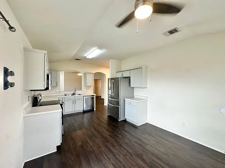 4510 Causeway Ct — Photo 6