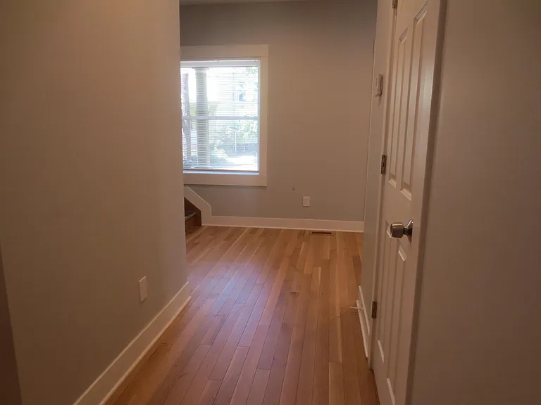 4403 Franklin Blvd — Photo 15