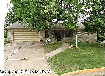 CUSTOM STONE RANCHER