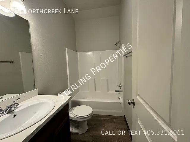2525 Northcreek Ln — Photo 11