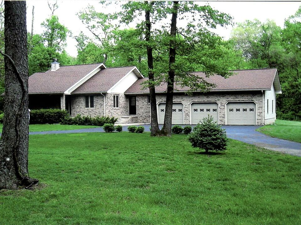 exterior w/ brick front