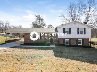 5882 Millstone Ln, Pfafftown, NC 27040