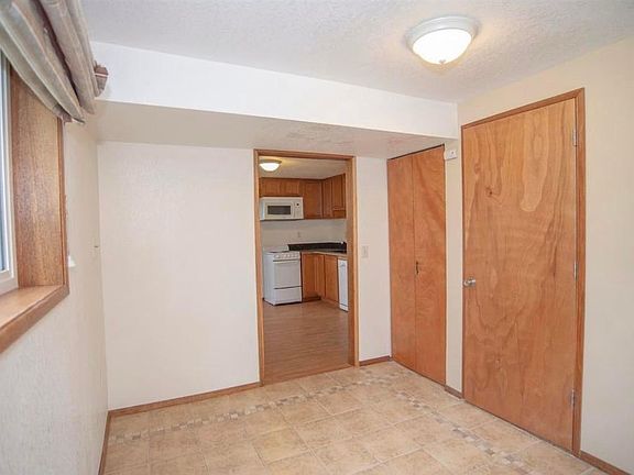 Bedroom with a Pocket Door/Closet/door to bathroom