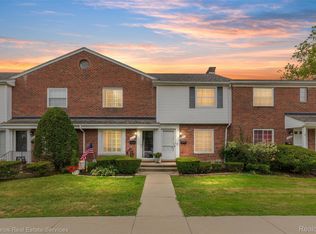 23118 Marter Rd, Saint Clair Shores, MI 48080