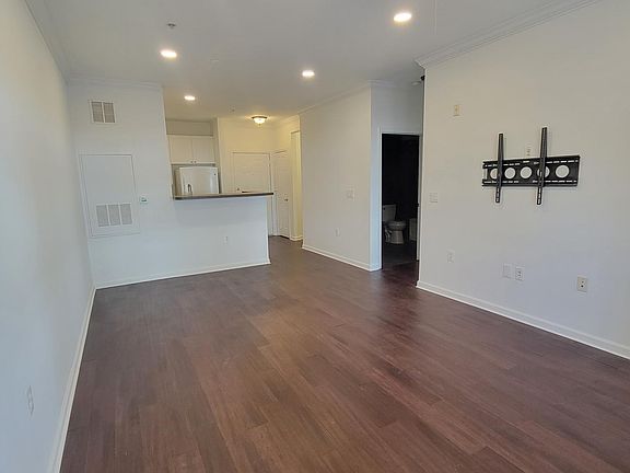 5th image of 2765 Centerboro Dr APT 154
