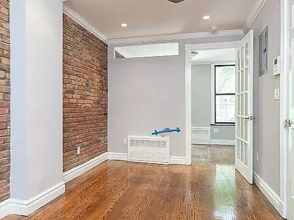3rd image of 521 E 5th St APT 2C