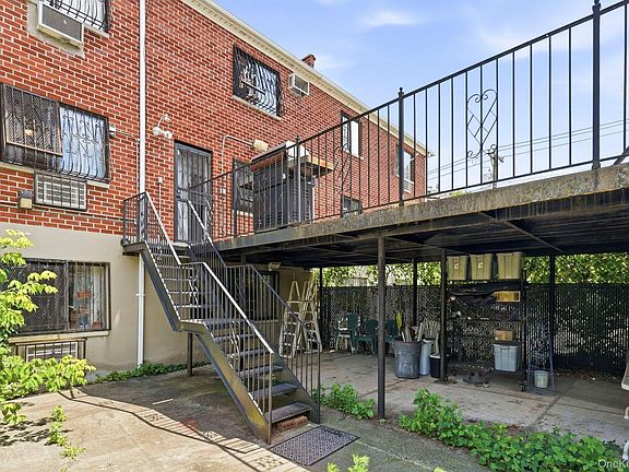 4th image of 3303 Palmer Avenue