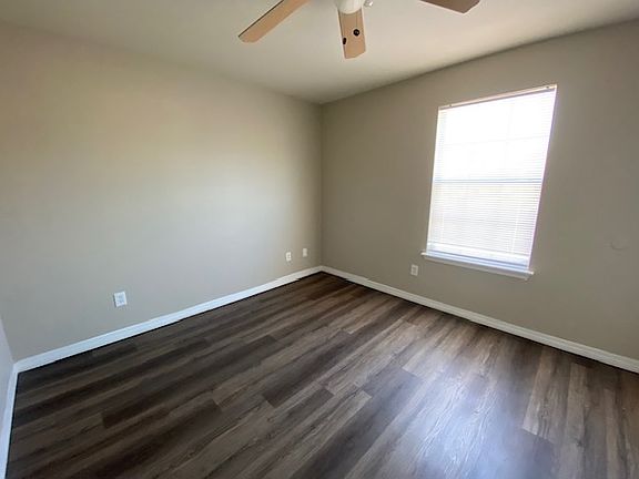 4th image of 17290 Avondale Cir