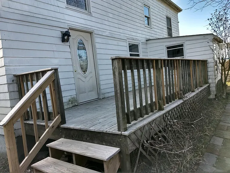 10 Chestnut St — Photo 30