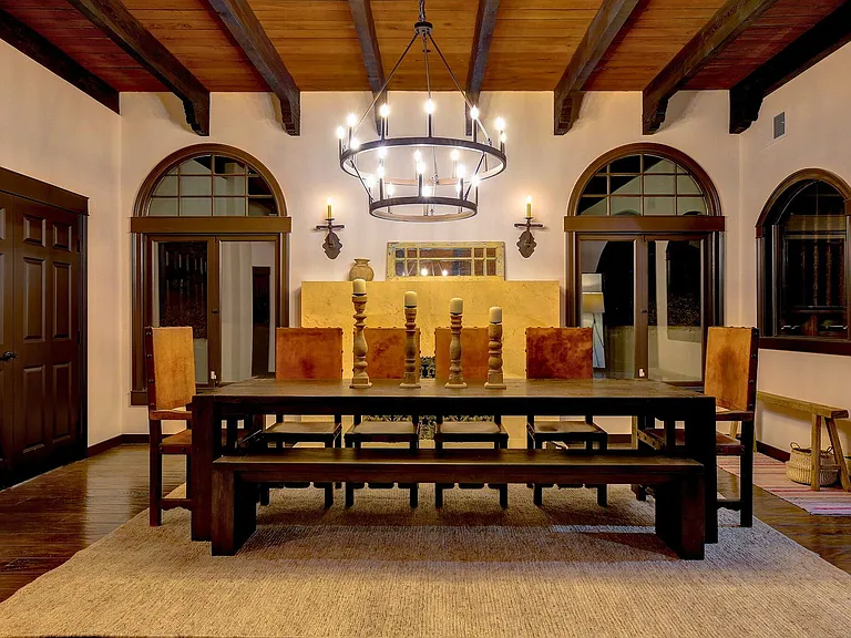 2570 Nichols Canyon Rd — Photo 21
