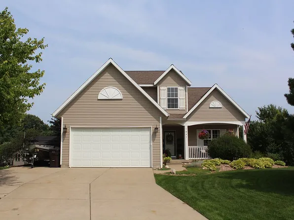 7841 Cidermill Dr SE, Grand Rapids, MI 49508