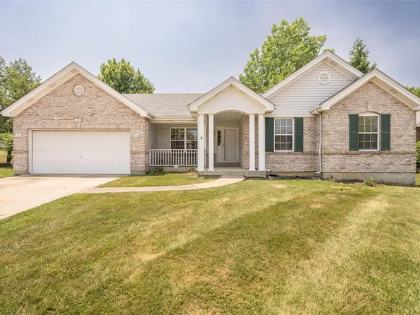 631 Green Tree Meadows Dr, Lake Saint Louis, MO 63367