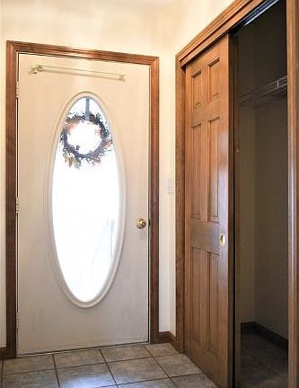 3rd image of 28 Christine Dr #28