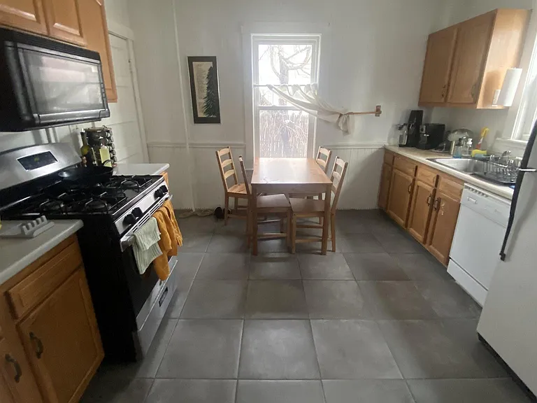 10 Charles E Ryan Rd — Photo 12