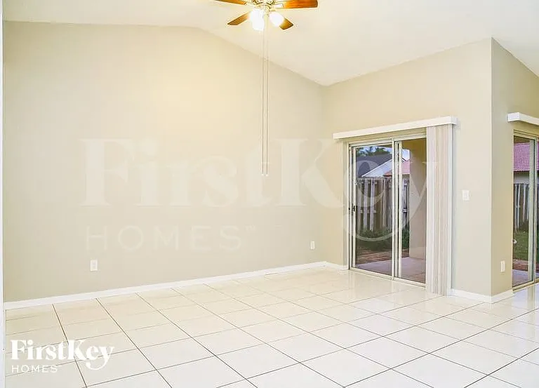 14842 SW 171st Ter — Photo 4
