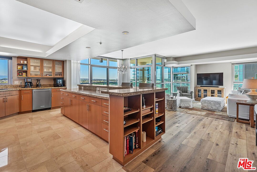 13700 Marina Pointe Dr UNIT 1124, Venice, CA 90292 | Zillow