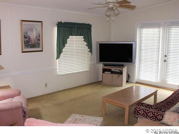 3rd image of 562 Cheyenne Dr