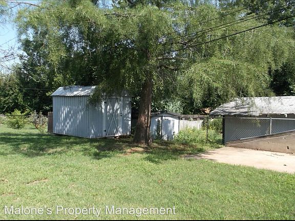 2nd image of 3501 Woodside Dr