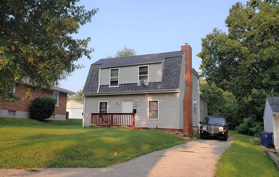 1st image of 3031 Airway Ave