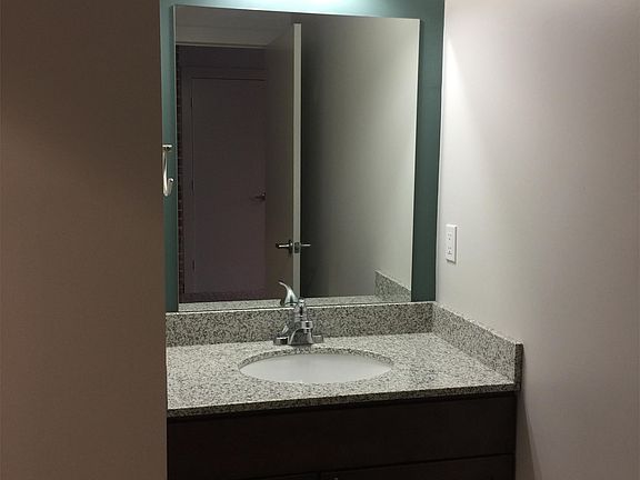4th image of 401 S 2nd St APT B305