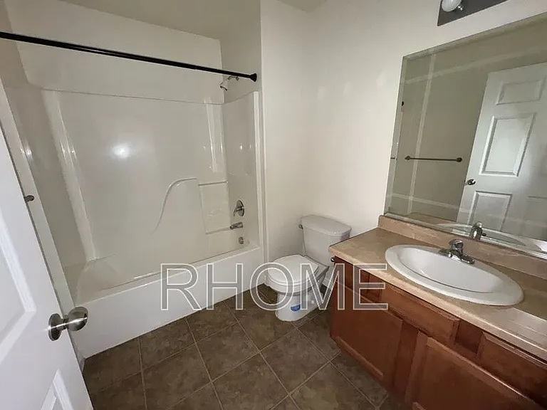 79 W Ridge Rd — Photo 4