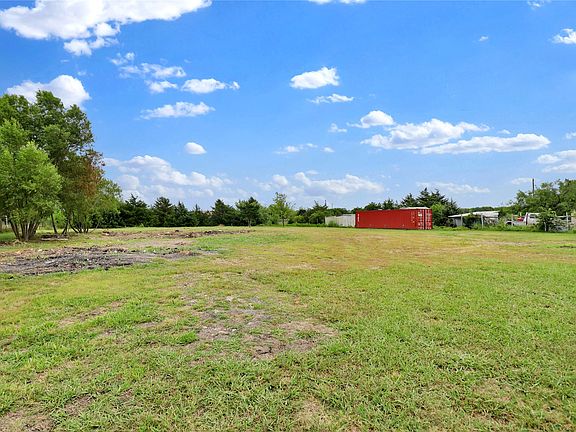 3rd image of 6523 County Road 2597