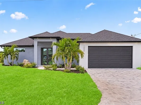 1228 NE 6th Place Cpe, Coral, FL 33909
