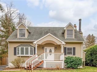 36 Junior Rd, Farmington, CT 06032