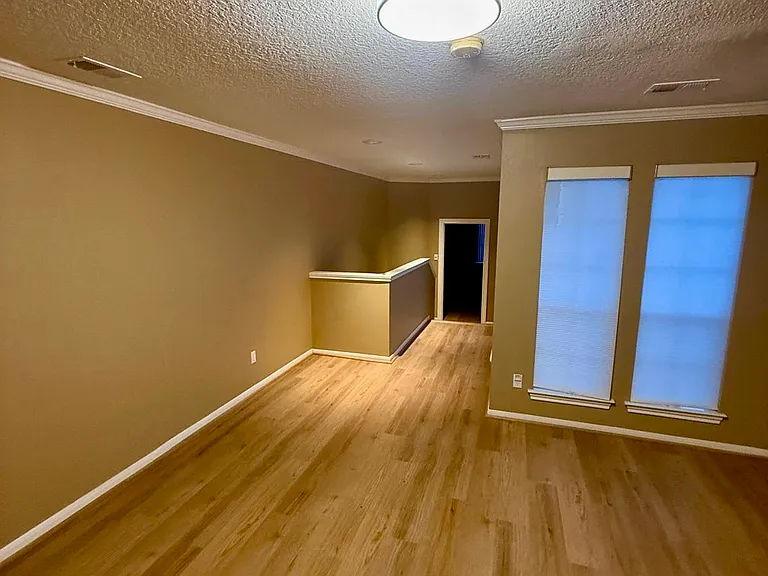 2123 Peckham St — Photo 17