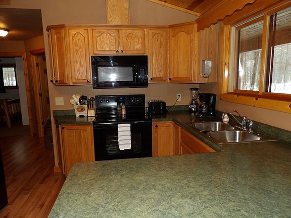 3rd image of 4792W Butler Road