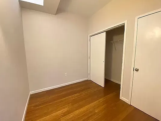 Rented by REAL New York | media 23