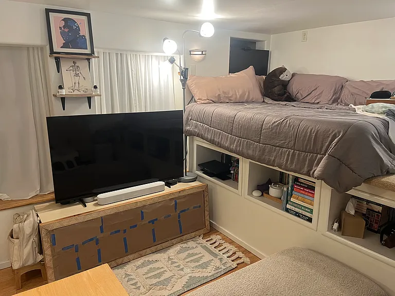 2595 Buena Vista Way #C — Photo 5